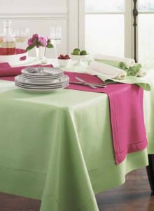 HostHome_Sferra-Festival-Table-Linens