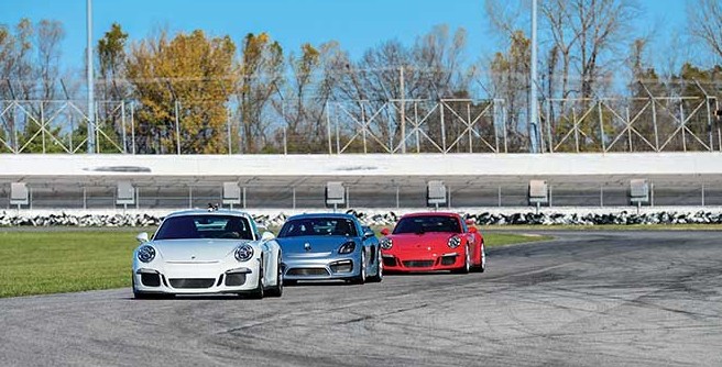 Driven: Gateway Carrera Classic | Town&Style