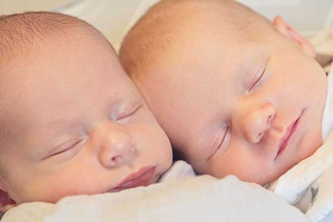 Babies-Ethan-and-Luke-thomas